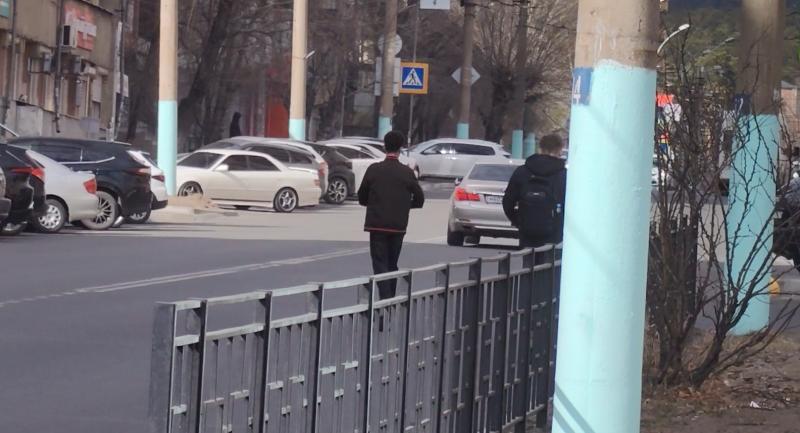 Электросамокатчики захватывают автодороги